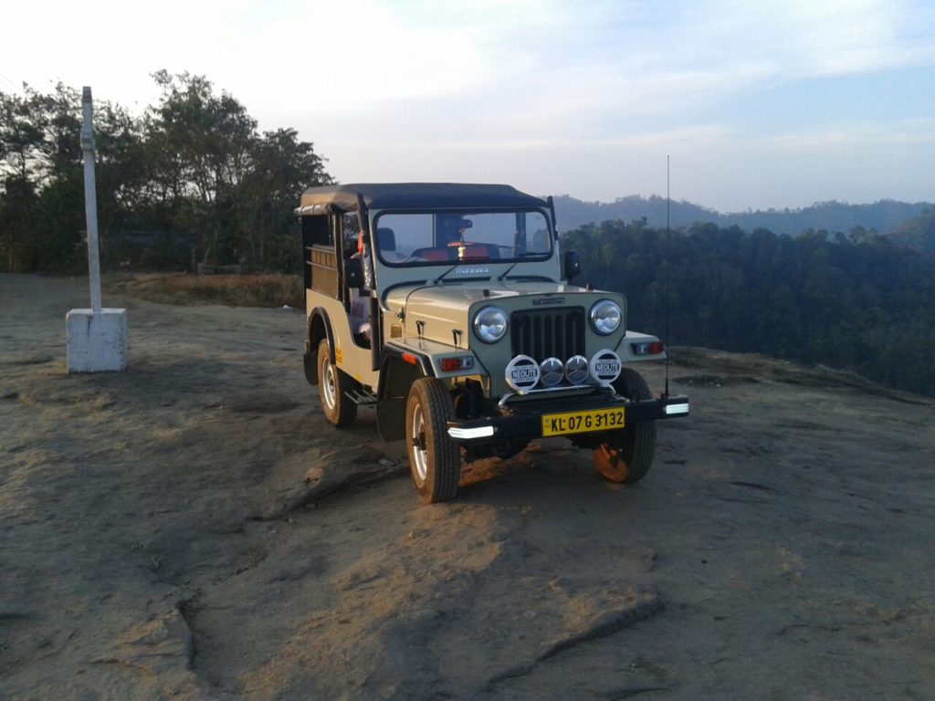 green munnar jeep safari services